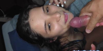 La bestia & La Bella: My gf and my mummy-in-law in excess of the smartphone - A